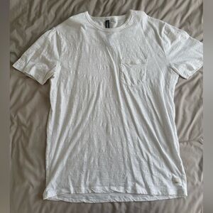 Vuori White Short Sleeve Tee